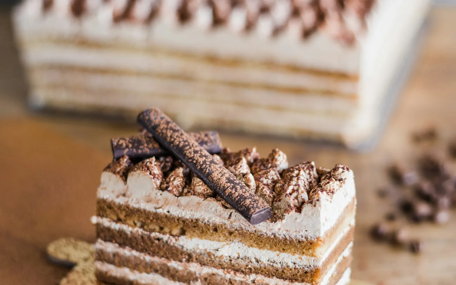 A citrus cake dusted with sugar